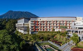 Pesona Alam Resort & Spa